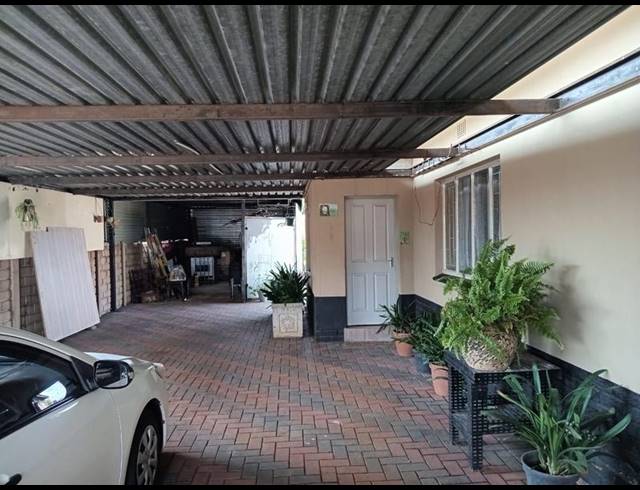3 BEDROOM HOUSE FOR SALE IN CLAREMONT